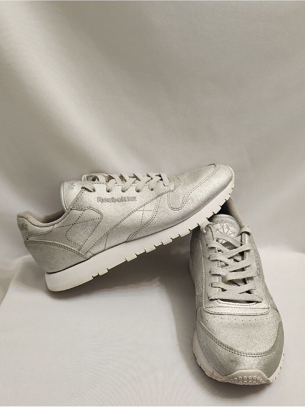 Reebok Metallic Silver Low-Top Sneakers (W Size 8.5)